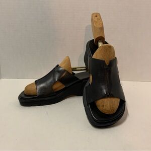 Sandals Black Leather wedge heel size 7 excellent Condition